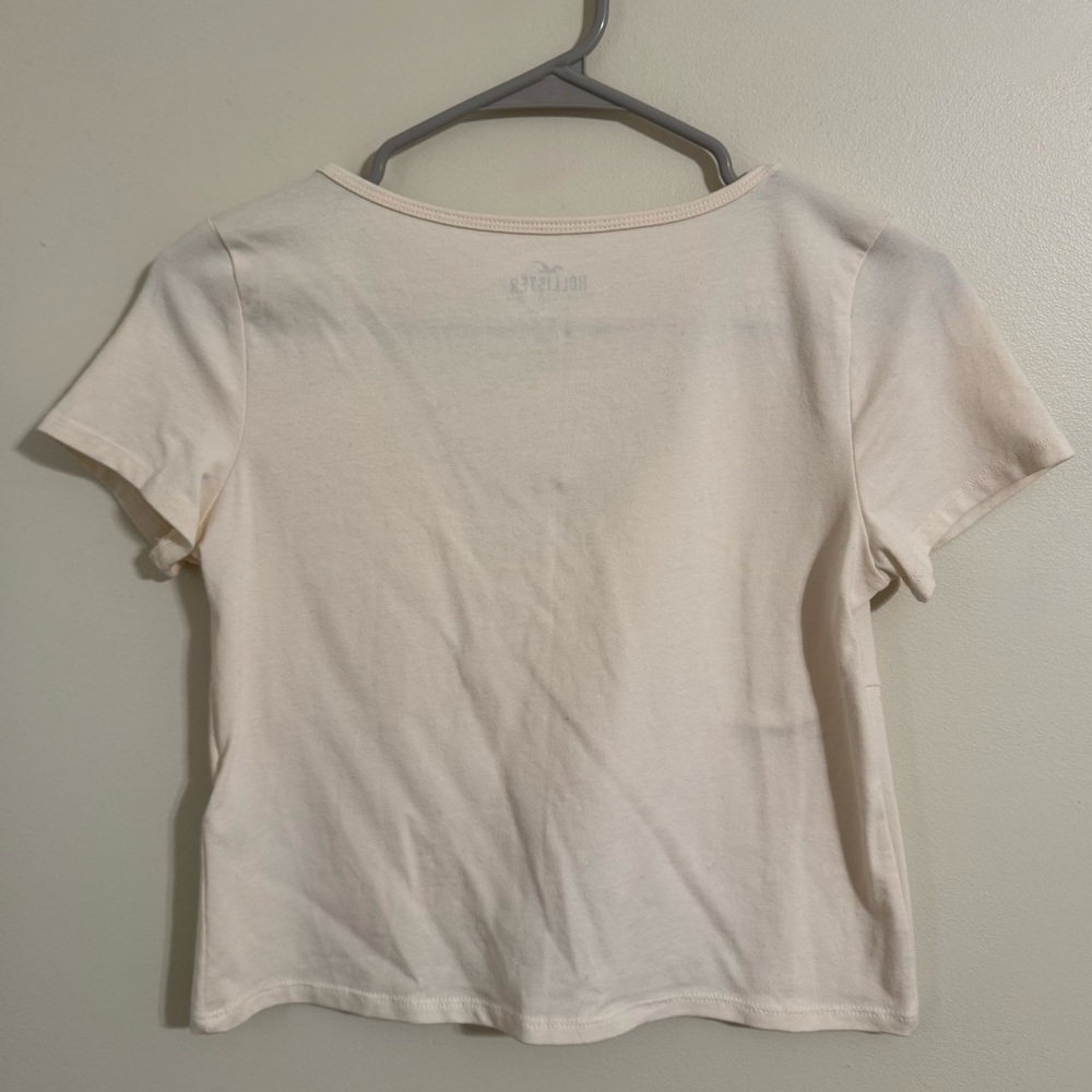 Hollister Cream Baby Tee - Picture 4 of 4